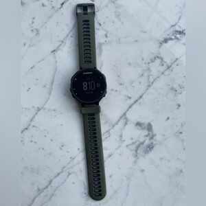 Garmin Forerunner 235